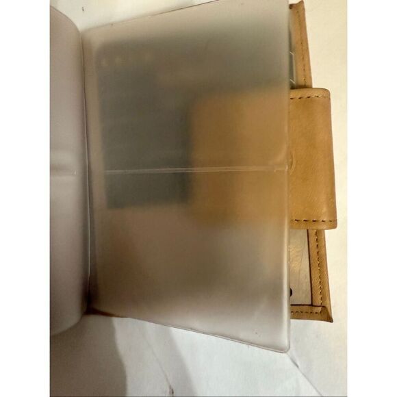 La Garde Crafted By ROLFS Women's Leather Bi-Fold Card Holder Wallet Tan OS NWOT - Picture 4 of 10